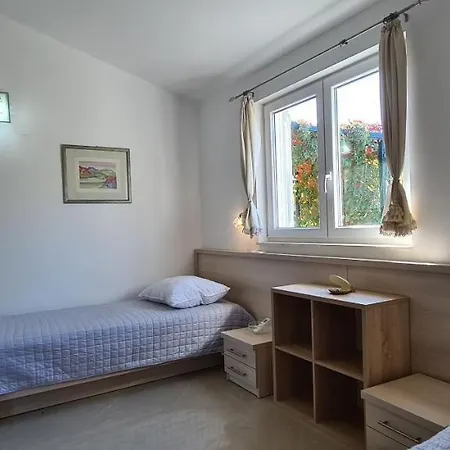 Apartman Penthouse By The Sea Vrboska