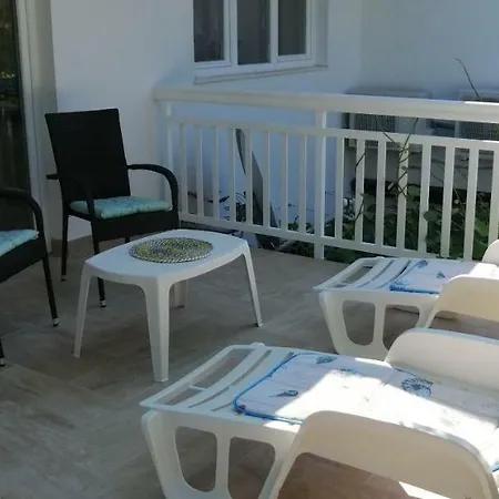 Penthouse By The Sea Apartman *