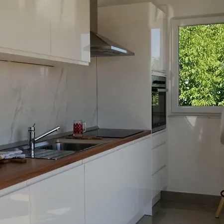 Apartman Penthouse By The Sea *